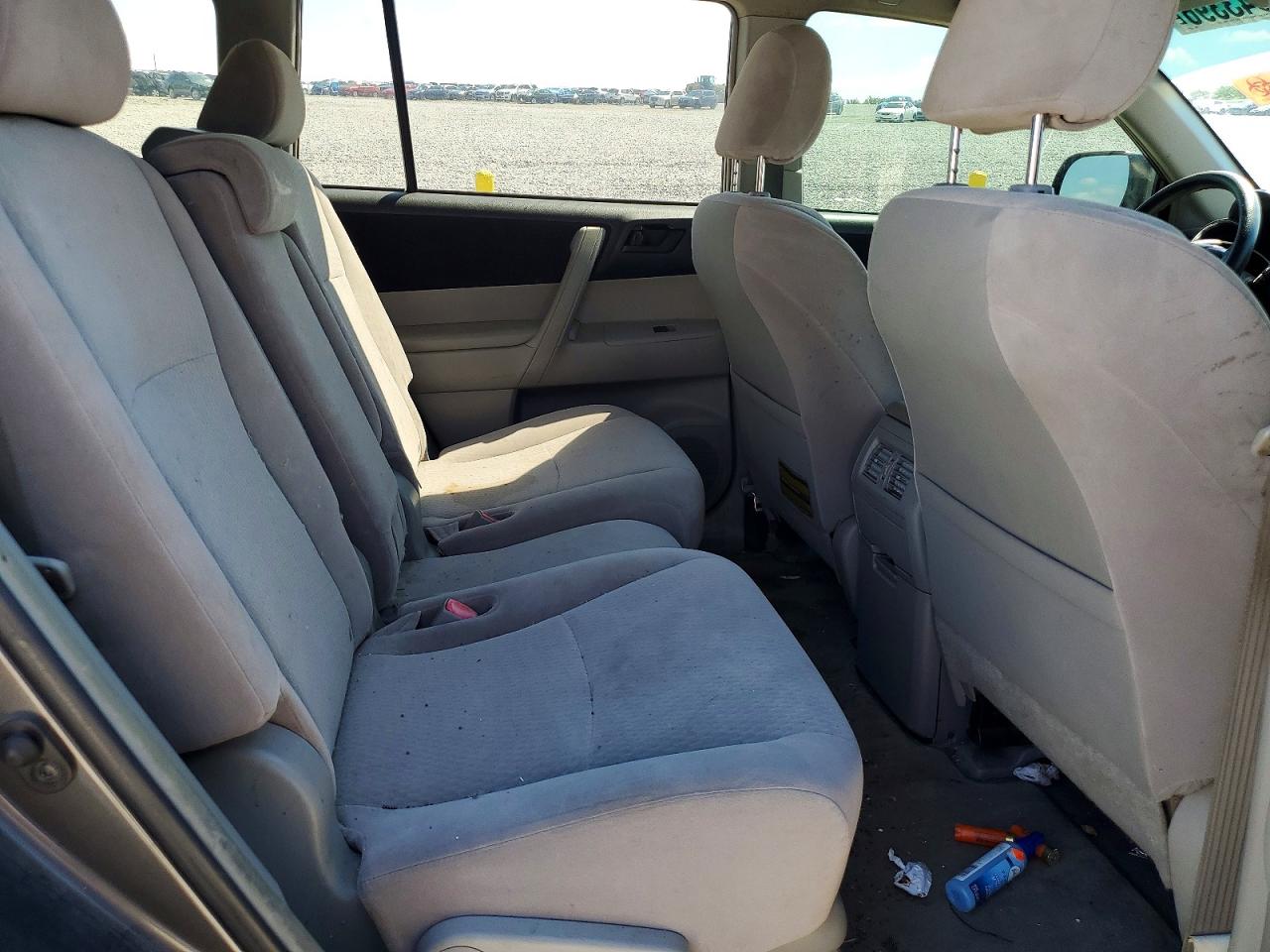 2008 Toyota Highlander Base Серый vin: JTEDS41A882007297