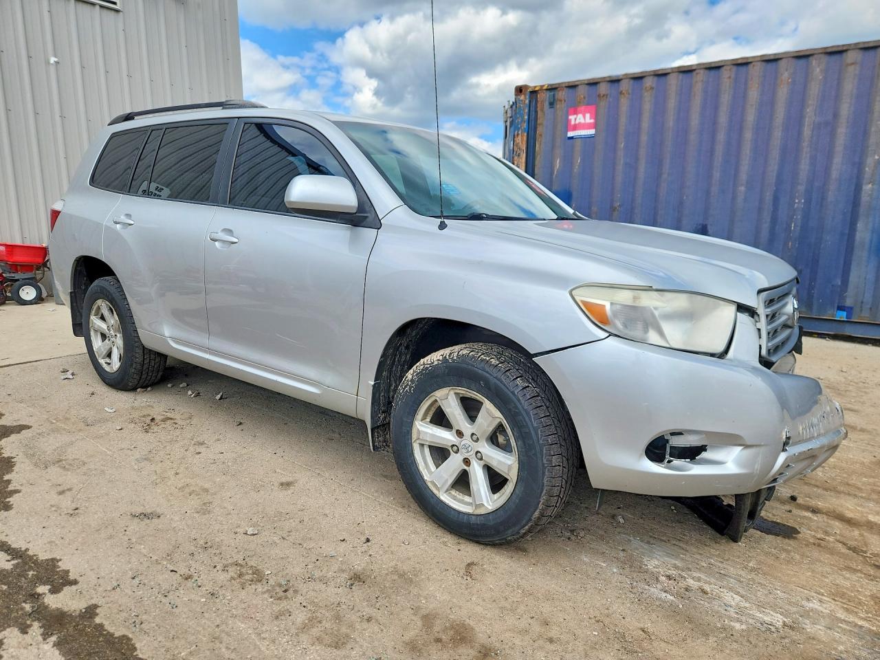 2008 Toyota Highlander Base Silver vin: JTEDS41A882022124