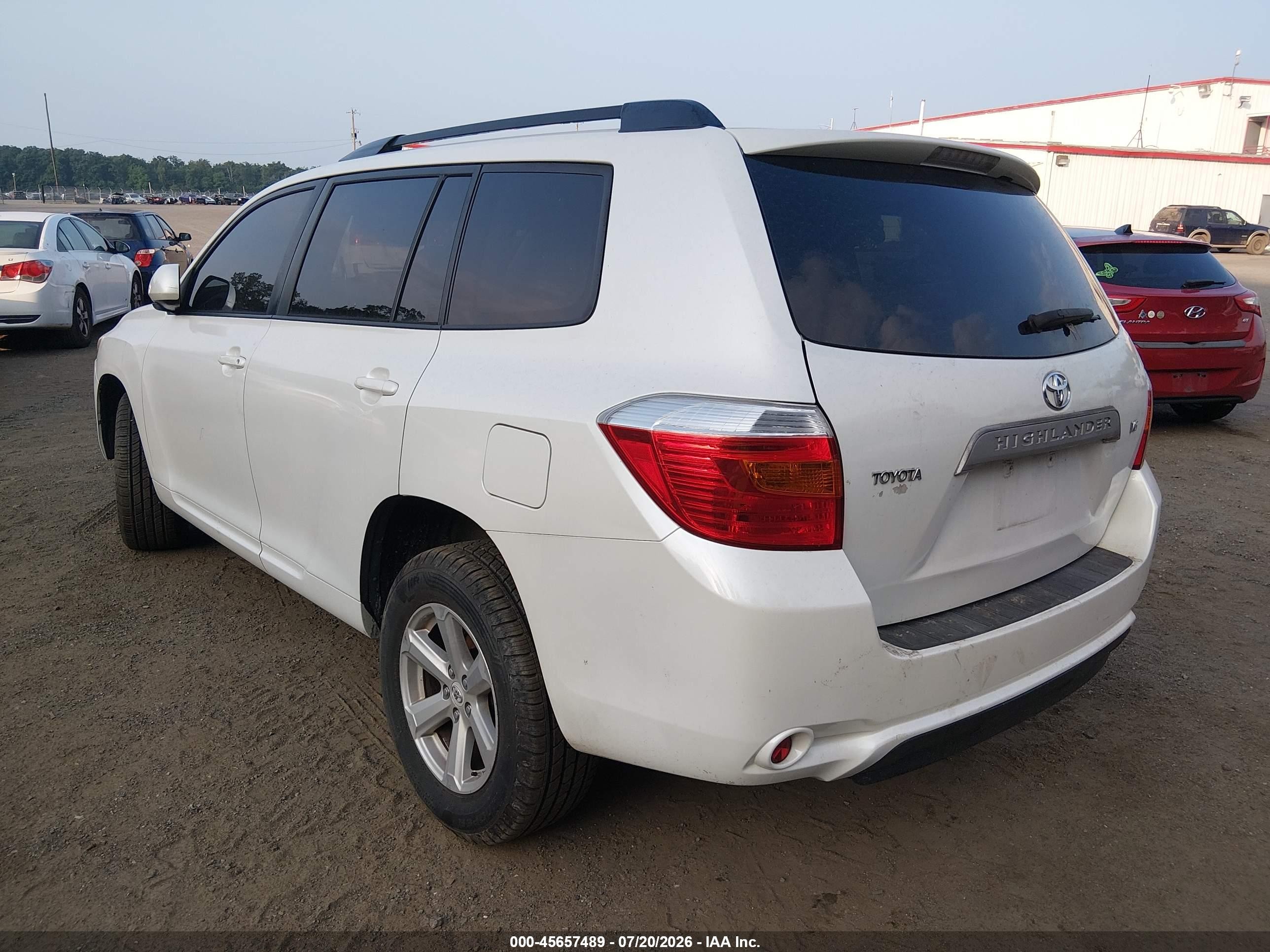 2008 Toyota Highlander   Белый vin: JTEDS41A882042907