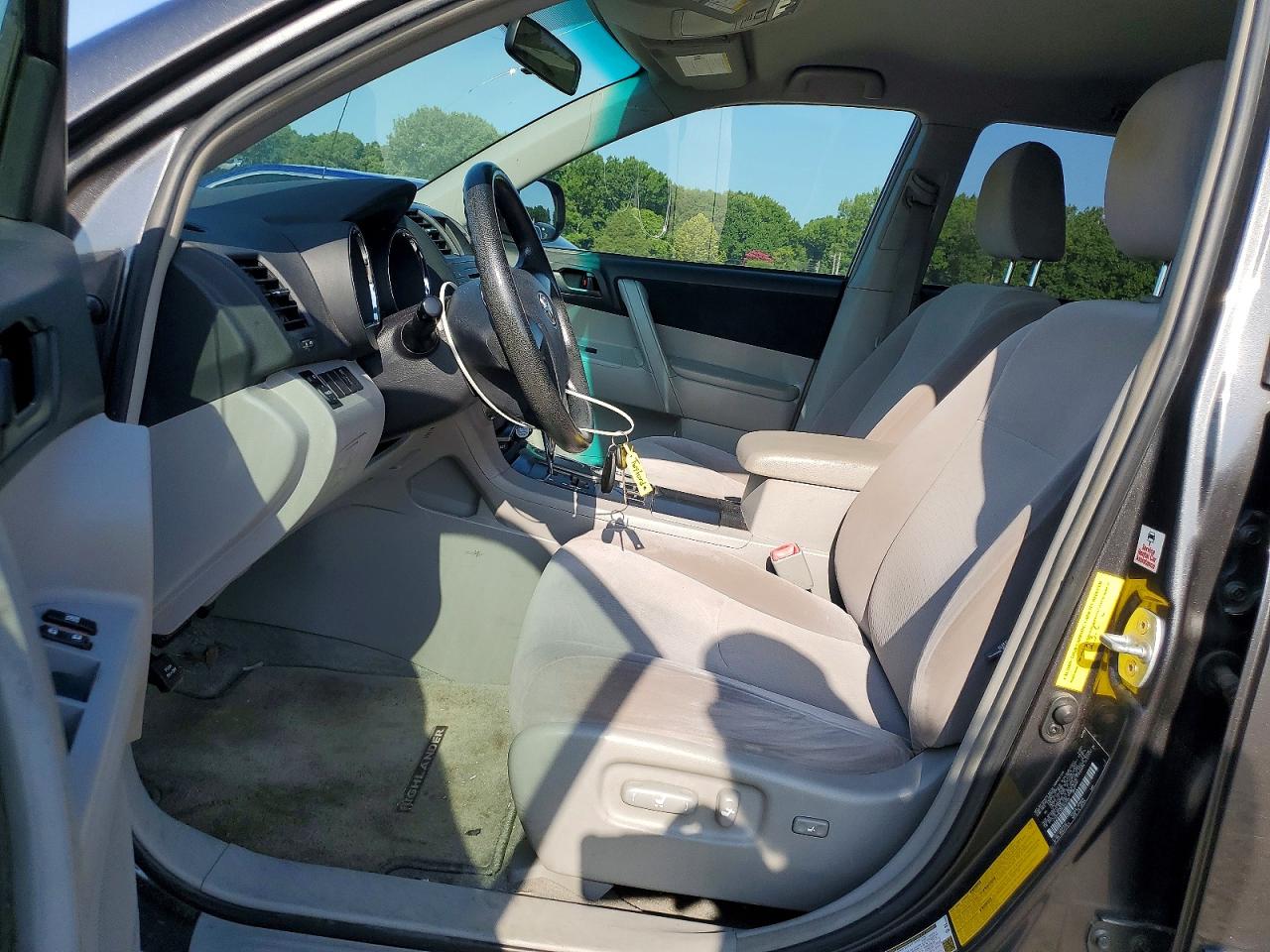 2008 Toyota Highlander Base Gray vin: JTEDS41A882063739