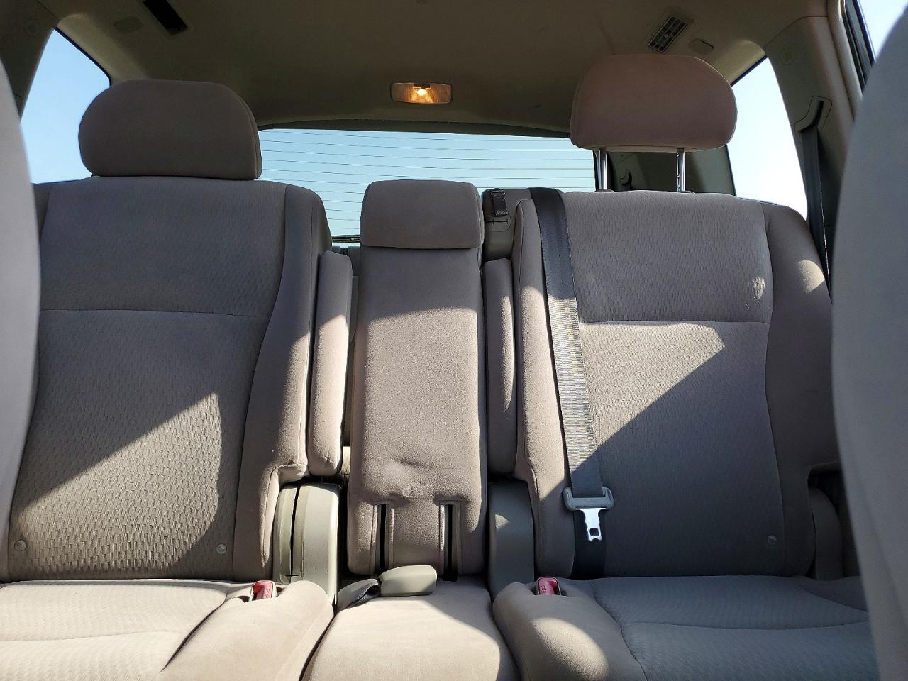 2008 Toyota Highlander Base Gray vin: JTEDS41A882063739