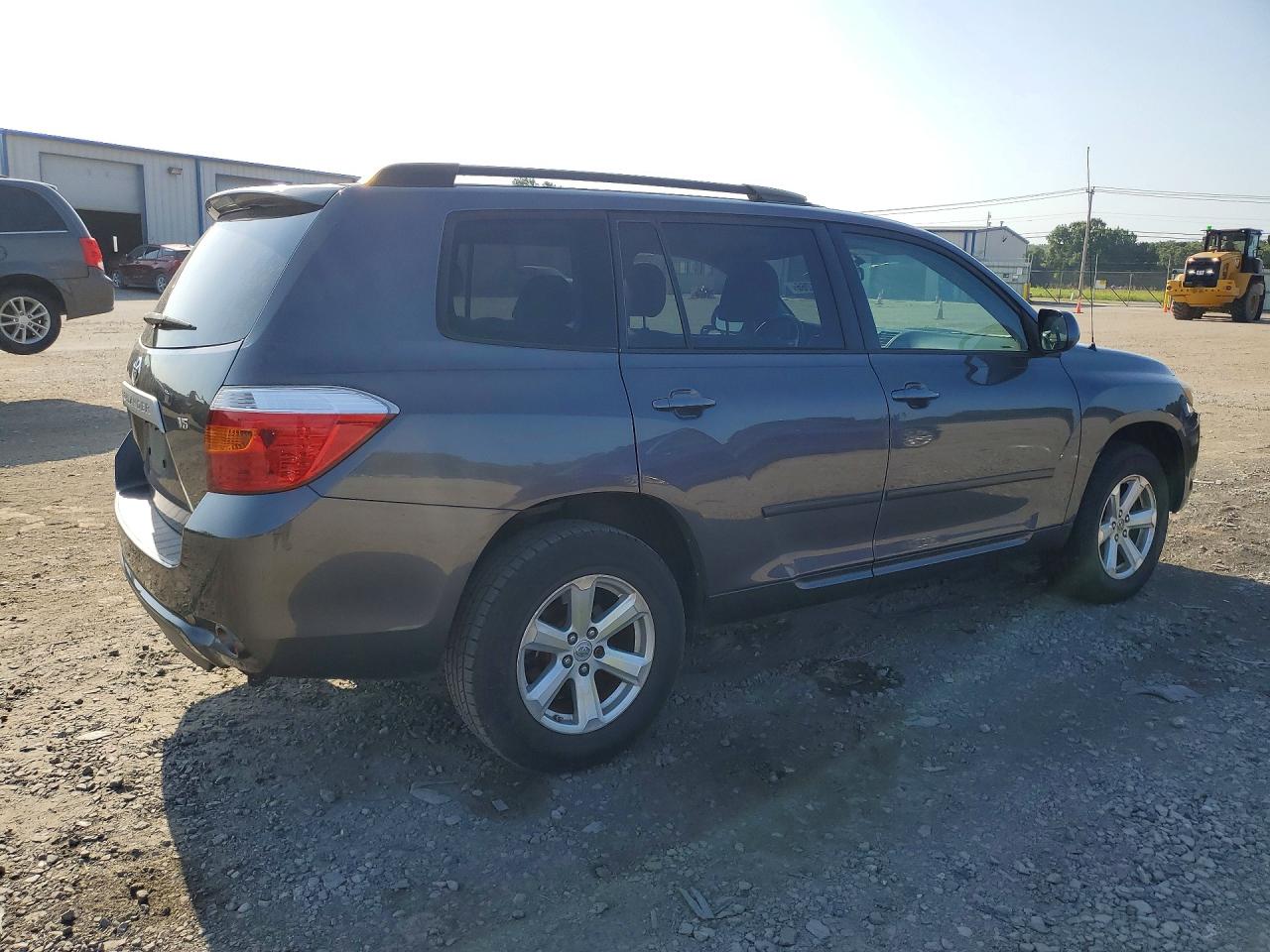 2008 Toyota Highlander Base Gray vin: JTEDS41A882063739