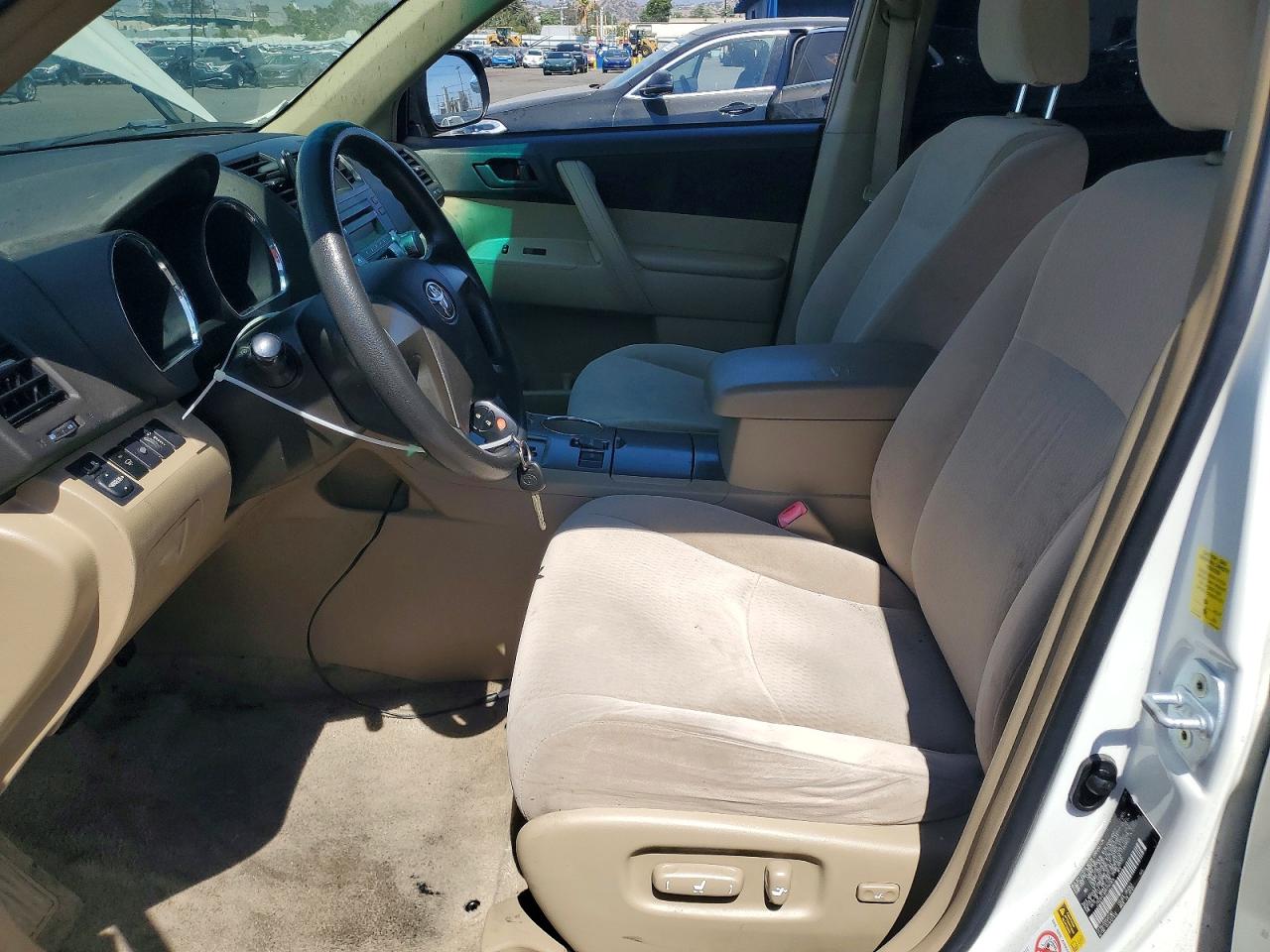 2009 Toyota Highlander Base Белый vin: JTEDS41A892092806