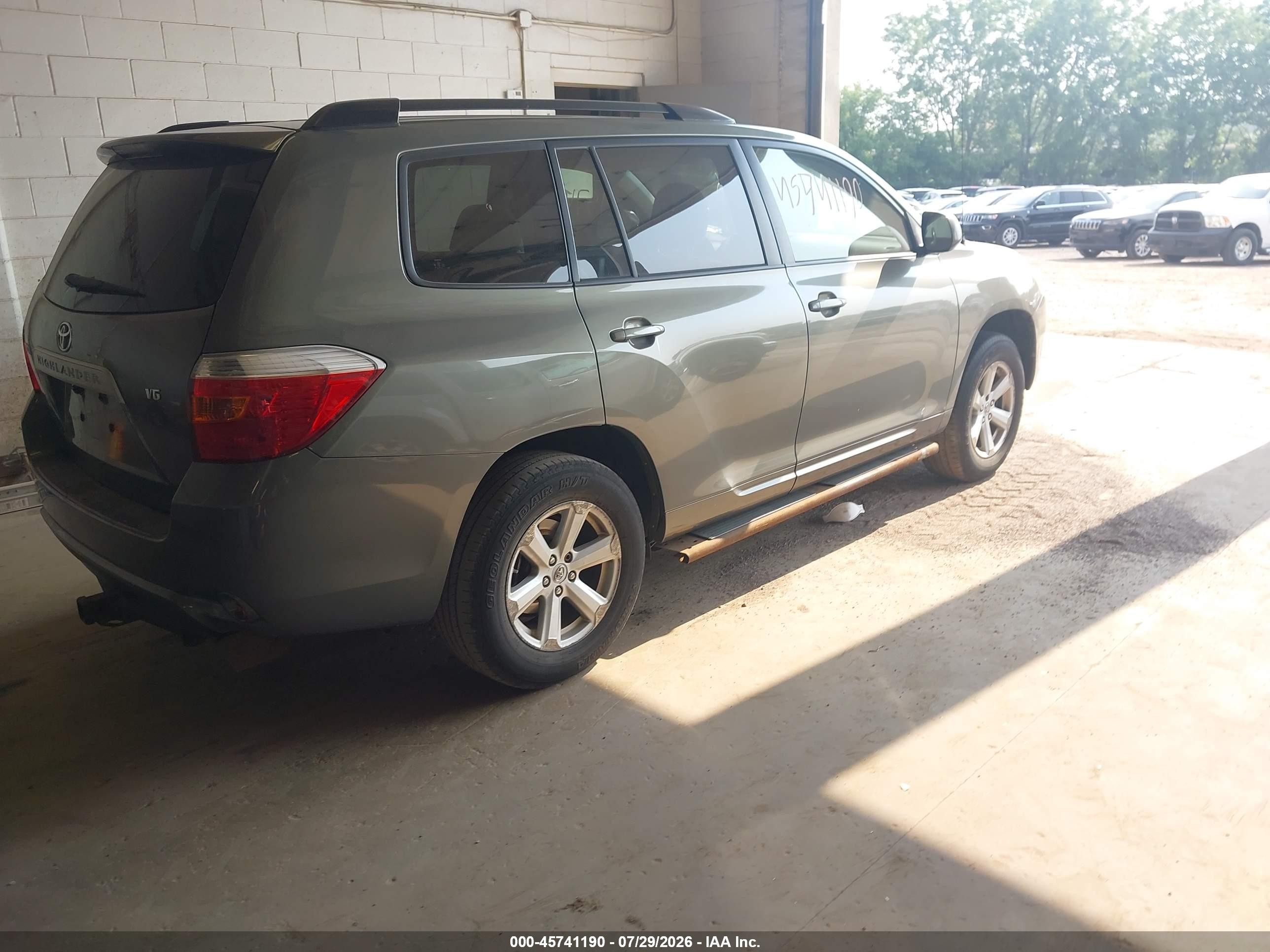 2008 Toyota Highlander   Gray vin: JTEDS41A982008894