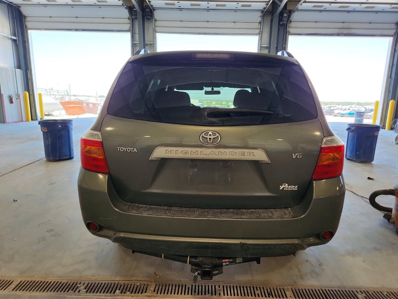 2008 Toyota Highlander Base Gray vin: JTEDS41A982048179