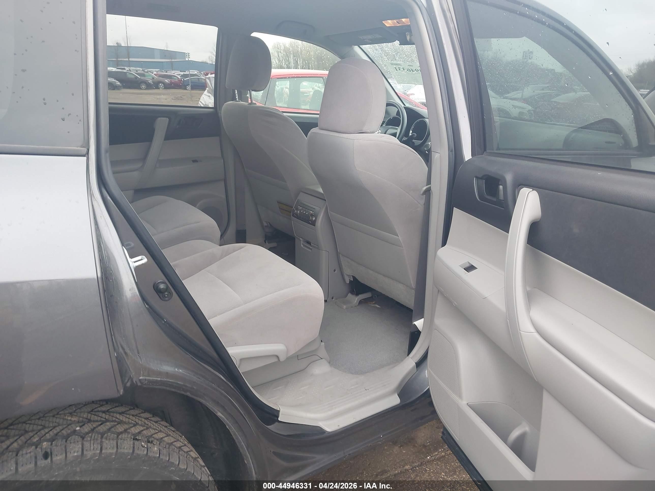 2009 Toyota Highlander   Gray vin: JTEDS41A992088540