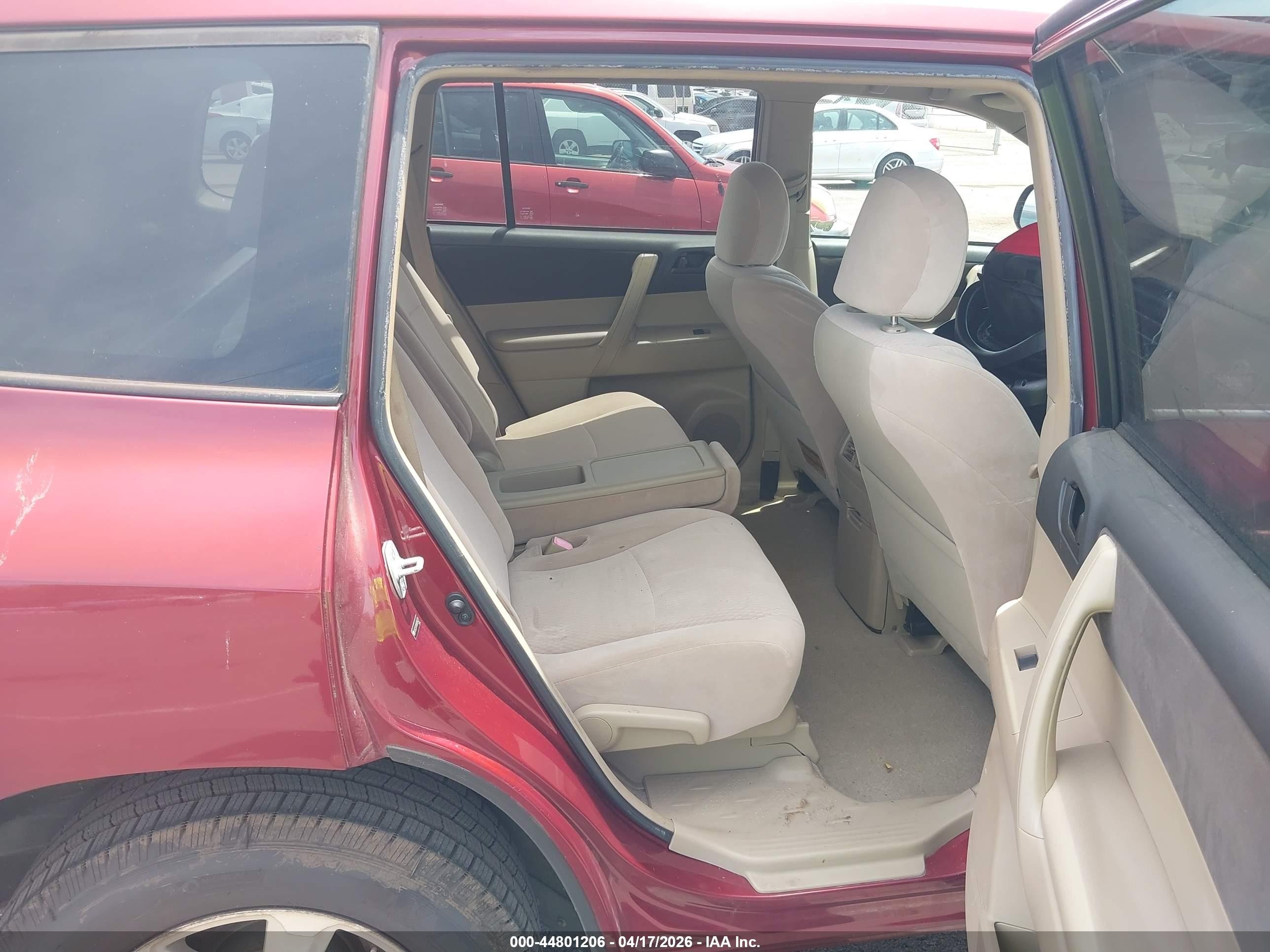 2008 Toyota Highlander   Red vin: JTEDS41AX82004319