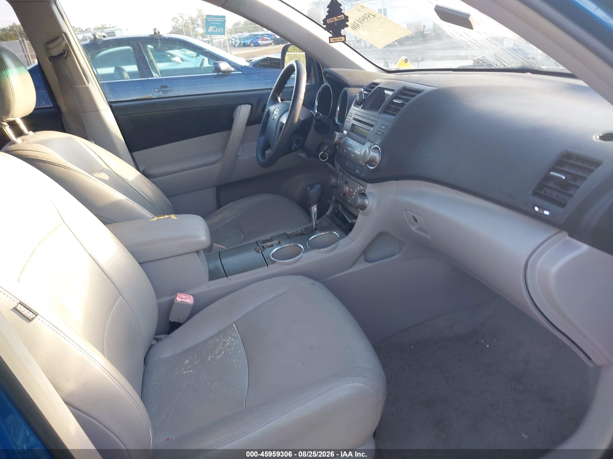 2008 Toyota Highlander   Blue vin: JTEDS41AX82010153