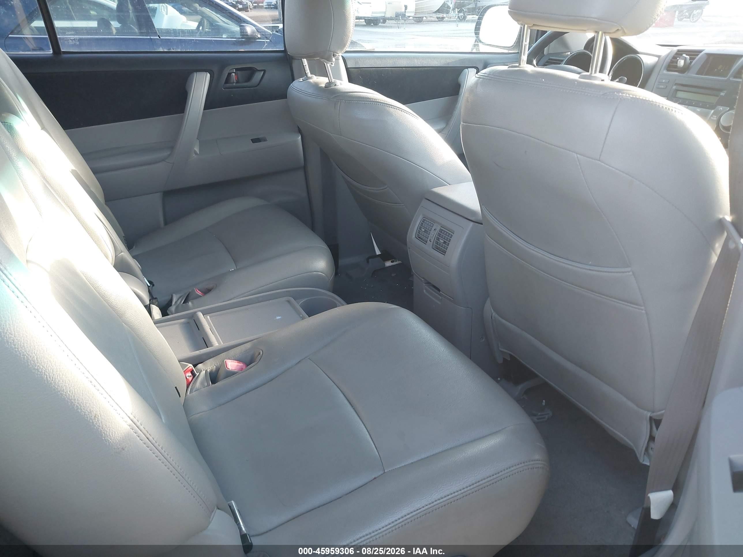 2008 Toyota Highlander   Blue vin: JTEDS41AX82010153
