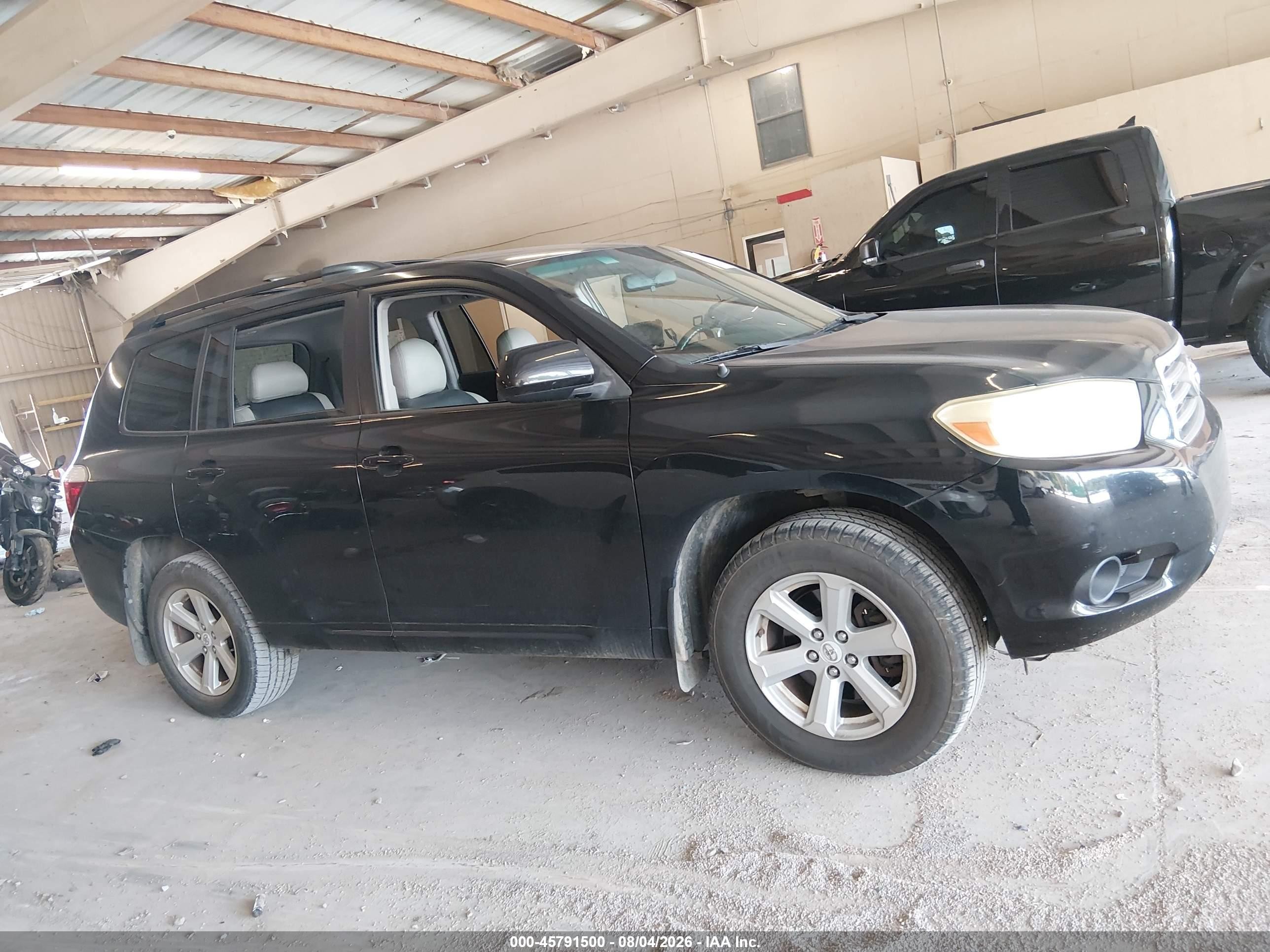 2009 Toyota Highlander   Black vin: JTEDS41AX92088241