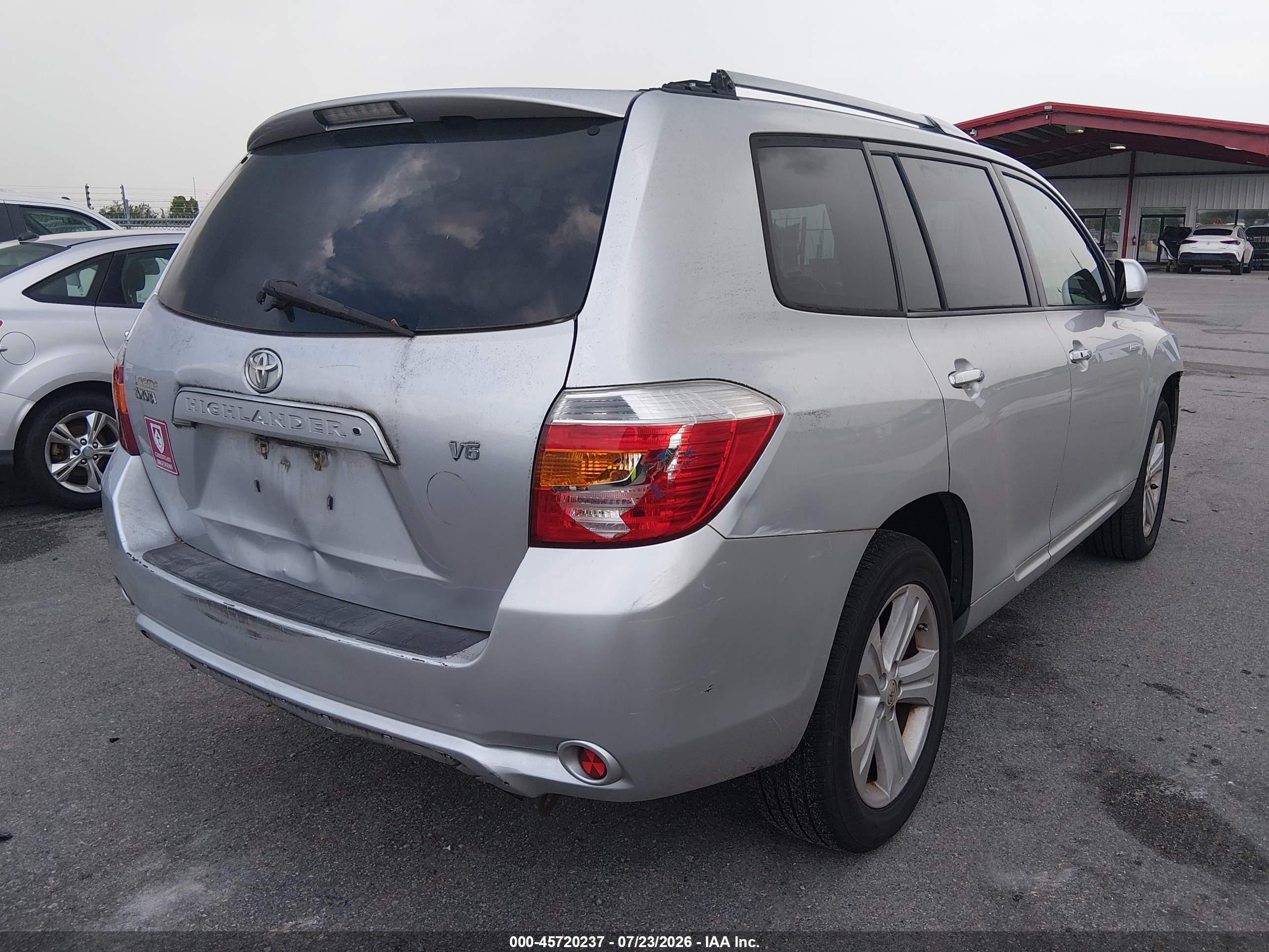 2009 Toyota Highlander Limited Silver vin: JTEDS42A092080082