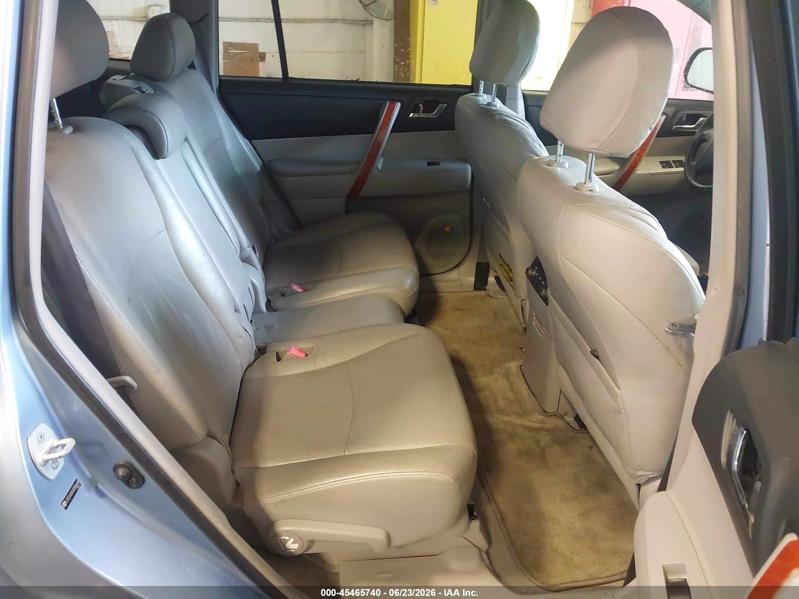 2008 Toyota Highlander Limited Light Blue vin: JTEDS42A182006684