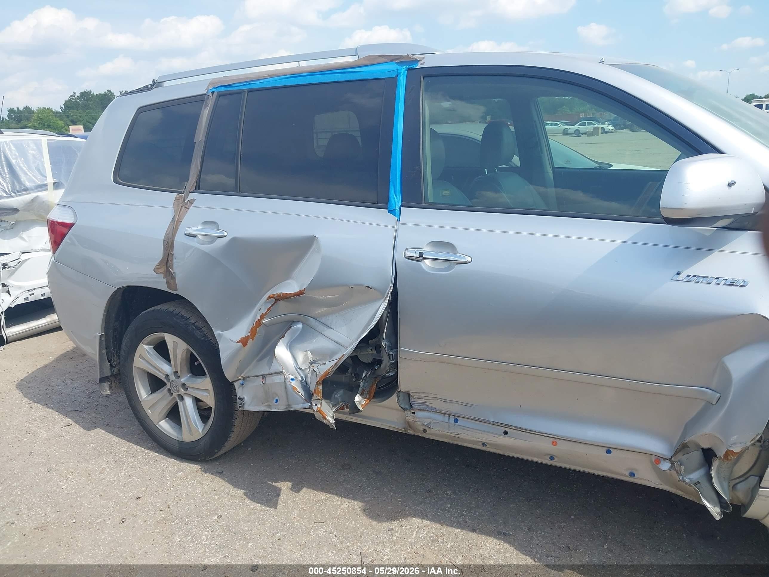2008 Toyota Highlander Limited Silver vin: JTEDS42A282059619