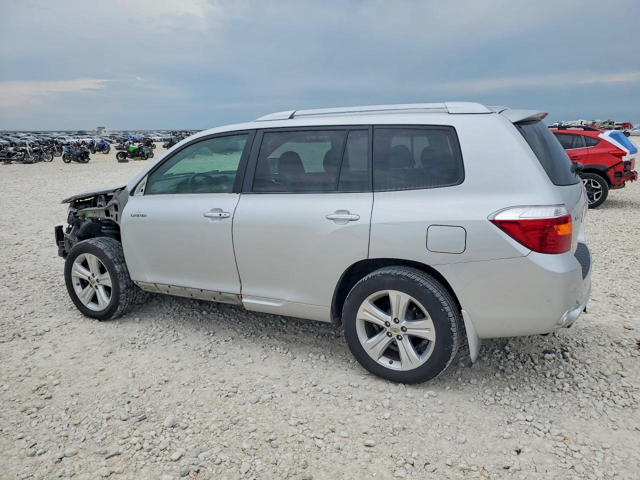 2008 Toyota Highlander Limited Silver vin: JTEDS42A382020960