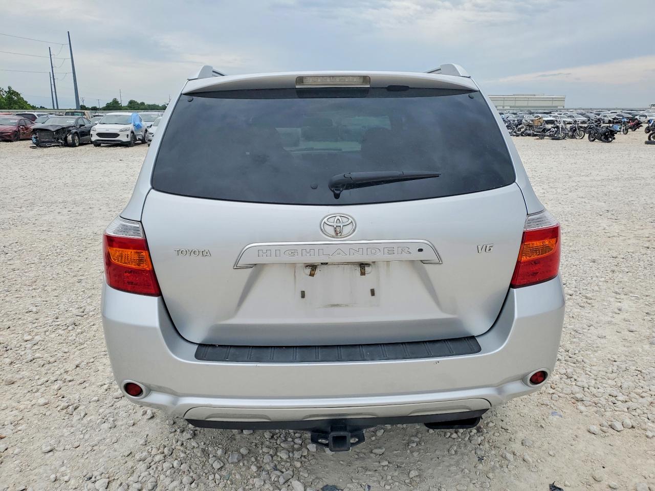 2008 Toyota Highlander Limited Silver vin: JTEDS42A382020960