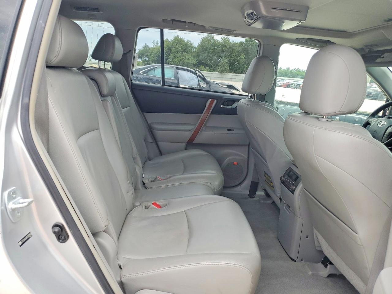 2008 Toyota Highlander Limited Silver vin: JTEDS42A382020960