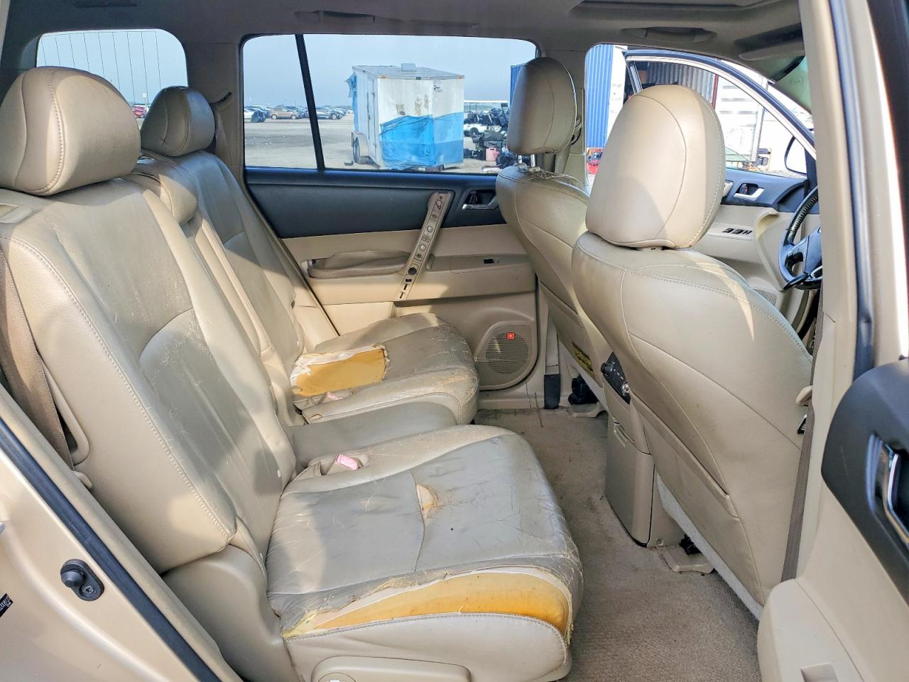 2008 Toyota Highlander Limited Gold vin: JTEDS42A482008123