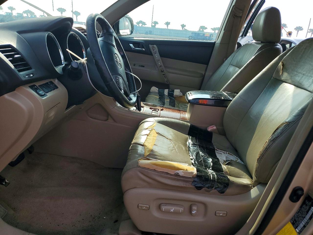 2008 Toyota Highlander Limited Gold vin: JTEDS42A482008123
