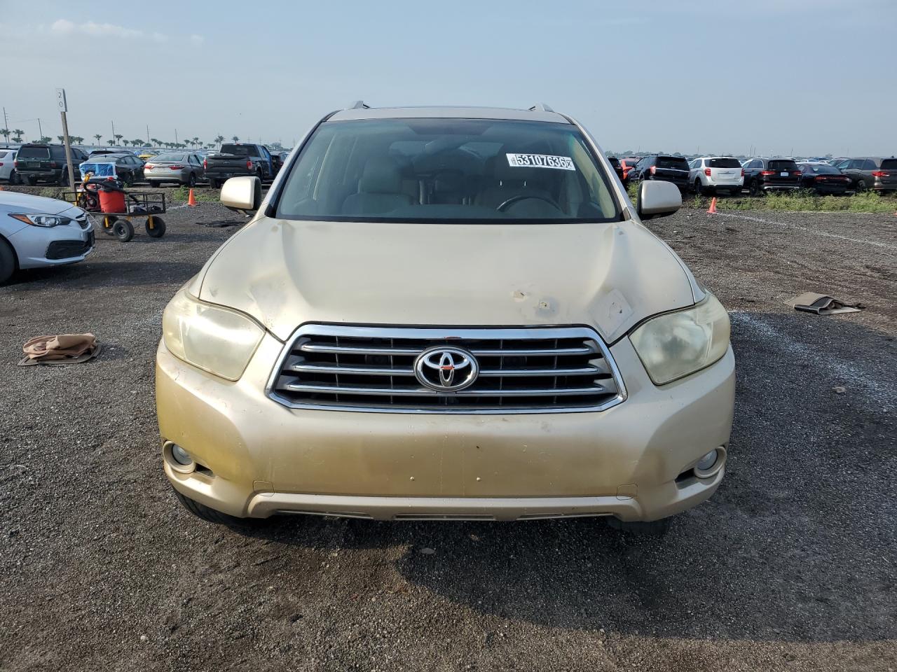2008 Toyota Highlander Limited Gold vin: JTEDS42A482008123 Damage: Left Head Lamp, Faded, Repair Required