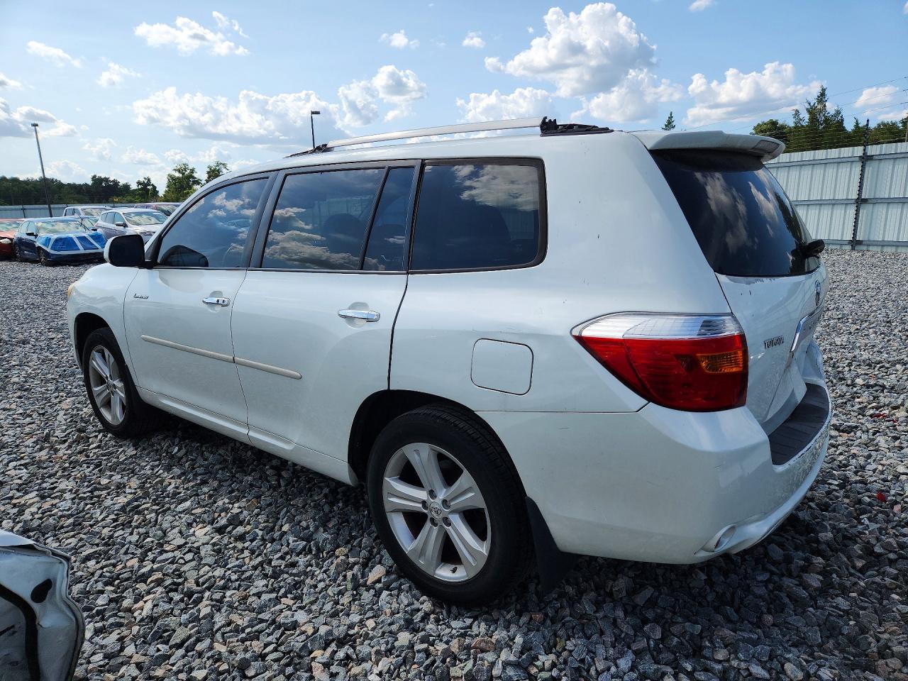 2008 Toyota Highlander Limited White vin: JTEDS42A482045625