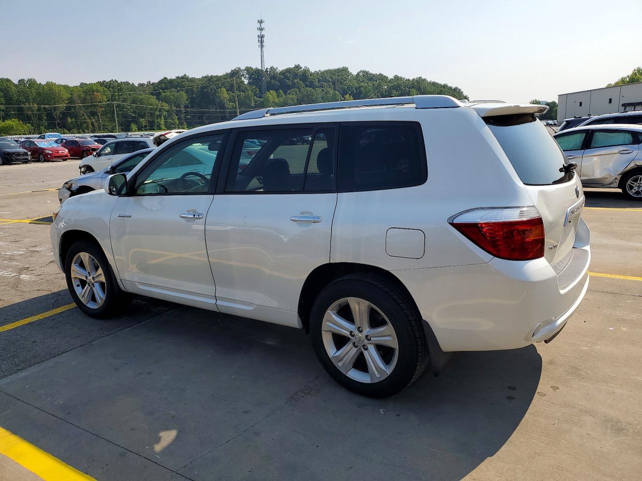 2009 Toyota Highlander Limited White vin: JTEDS42A492073359