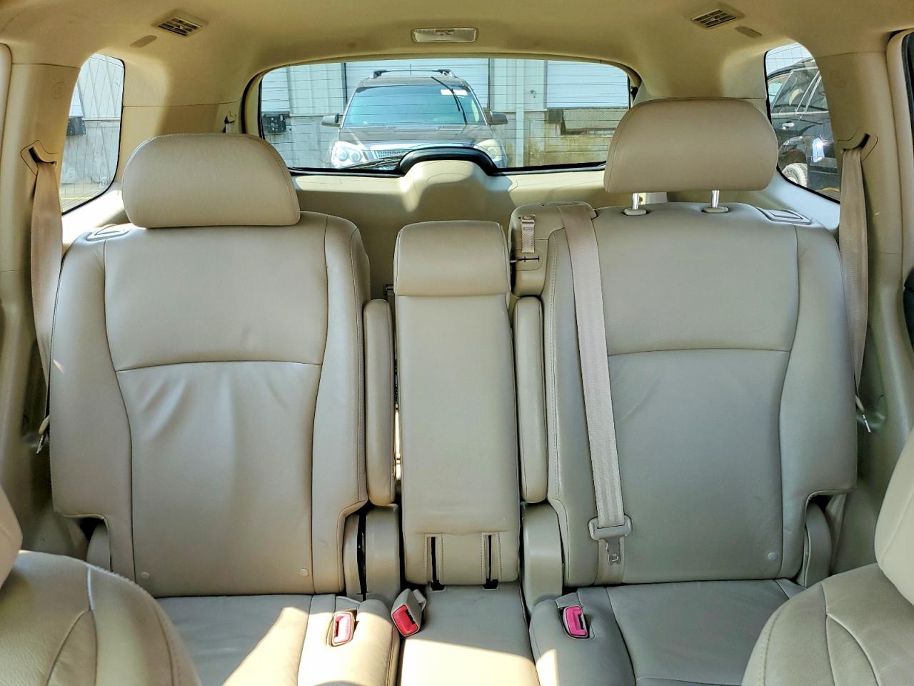 2009 Toyota Highlander Limited White vin: JTEDS42A492073359