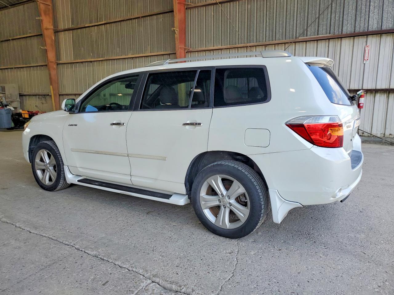2009 Toyota Highlander Limited White vin: JTEDS42A492081073