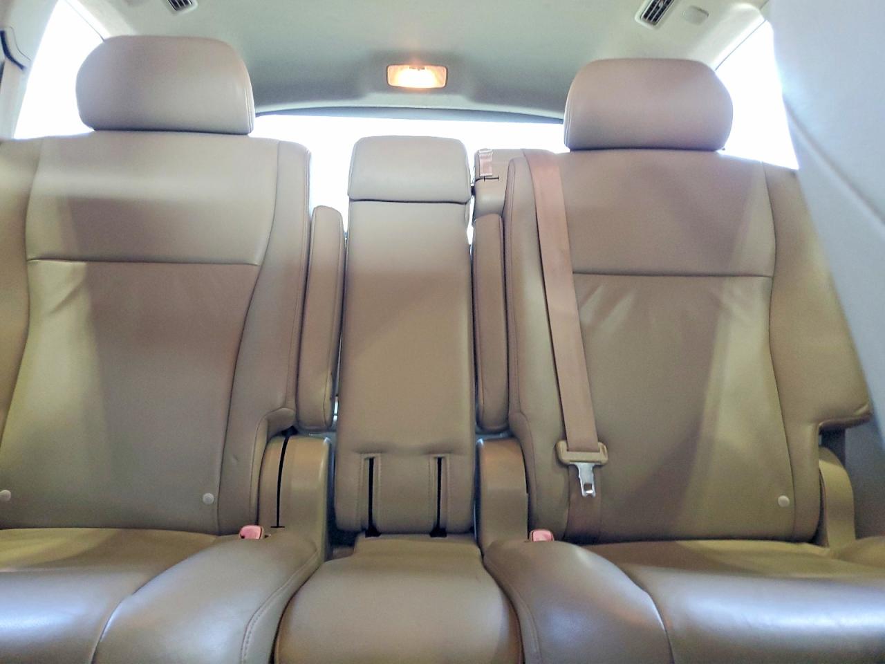 2009 Toyota Highlander Limited White vin: JTEDS42A492081073