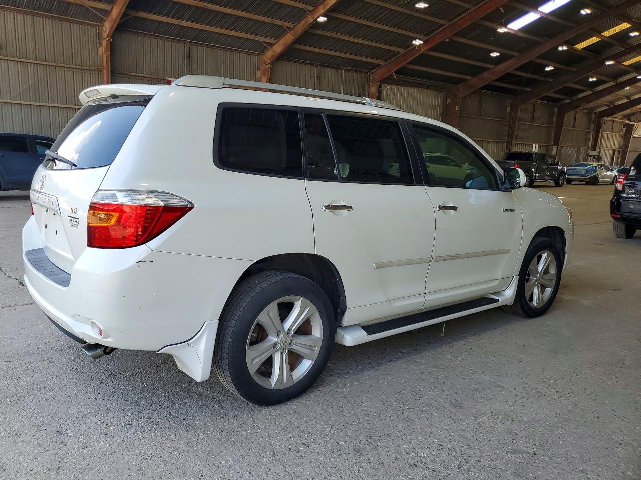 2009 Toyota Highlander Limited White vin: JTEDS42A492081073