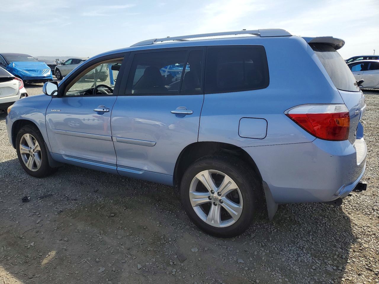 2008 Toyota Highlander Limited Blue vin: JTEDS42A582008812