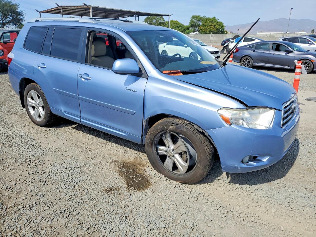 2008 Toyota Highlander Limited Blue vin: JTEDS42A582008812