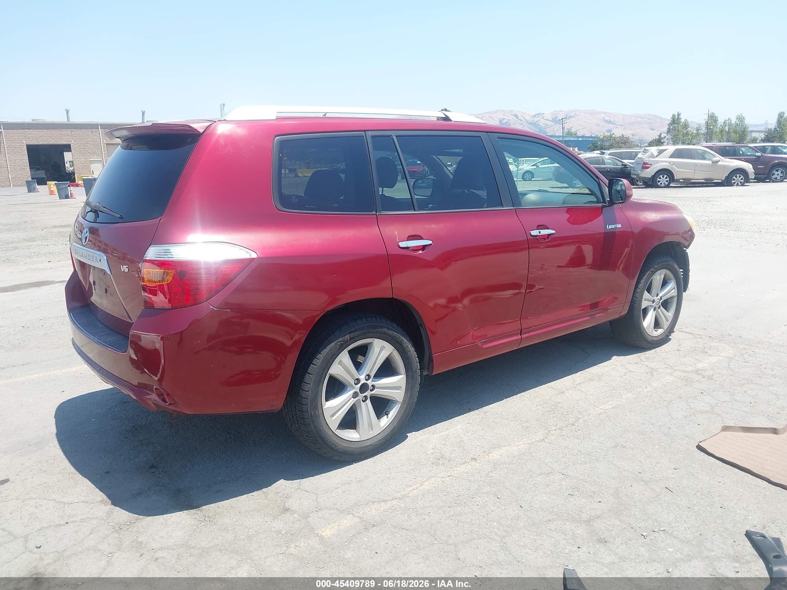 2008 Toyota Highlander Limited Burgundy vin: JTEDS42A582016120