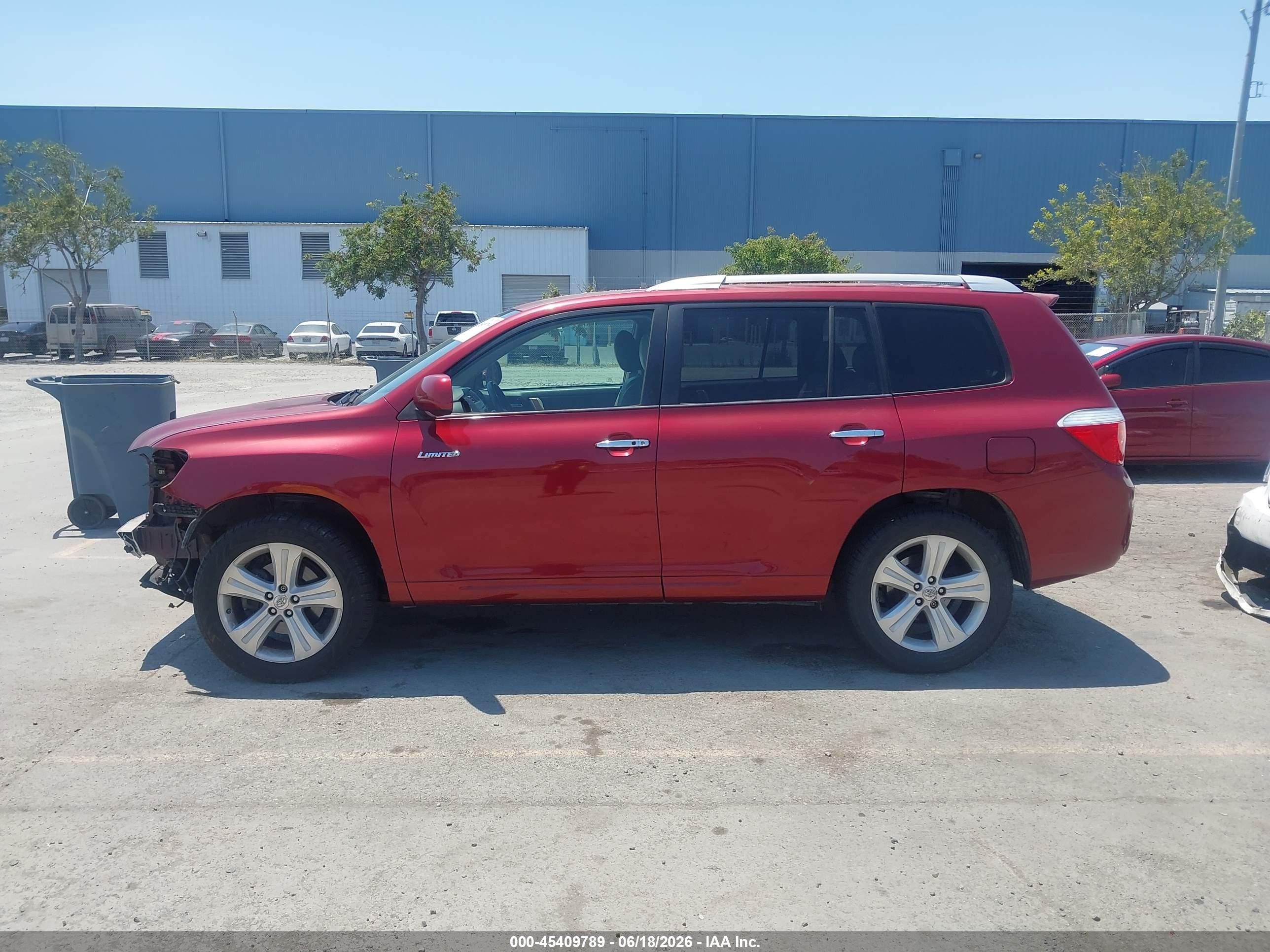 2008 Toyota Highlander Limited Burgundy vin: JTEDS42A582016120