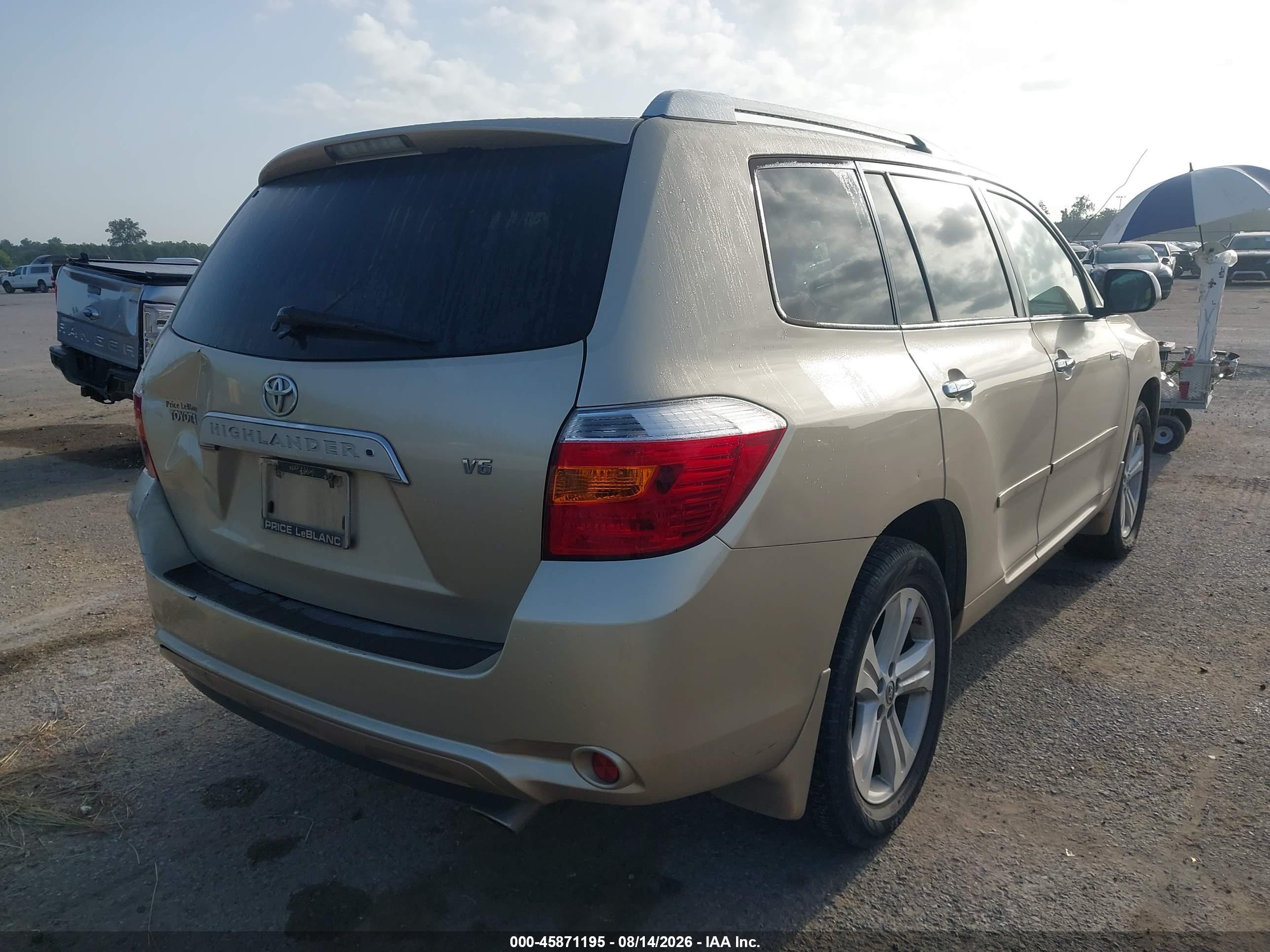 2008 Toyota Highlander Limited Gold vin: JTEDS42A582031264
