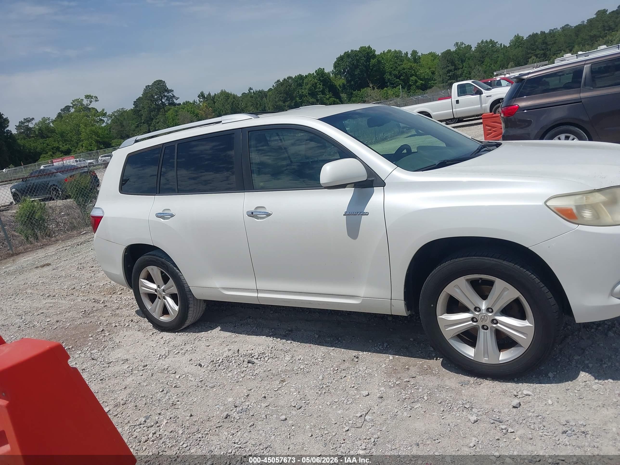 2008 Toyota Highlander Limited Белый vin: JTEDS42A582067519