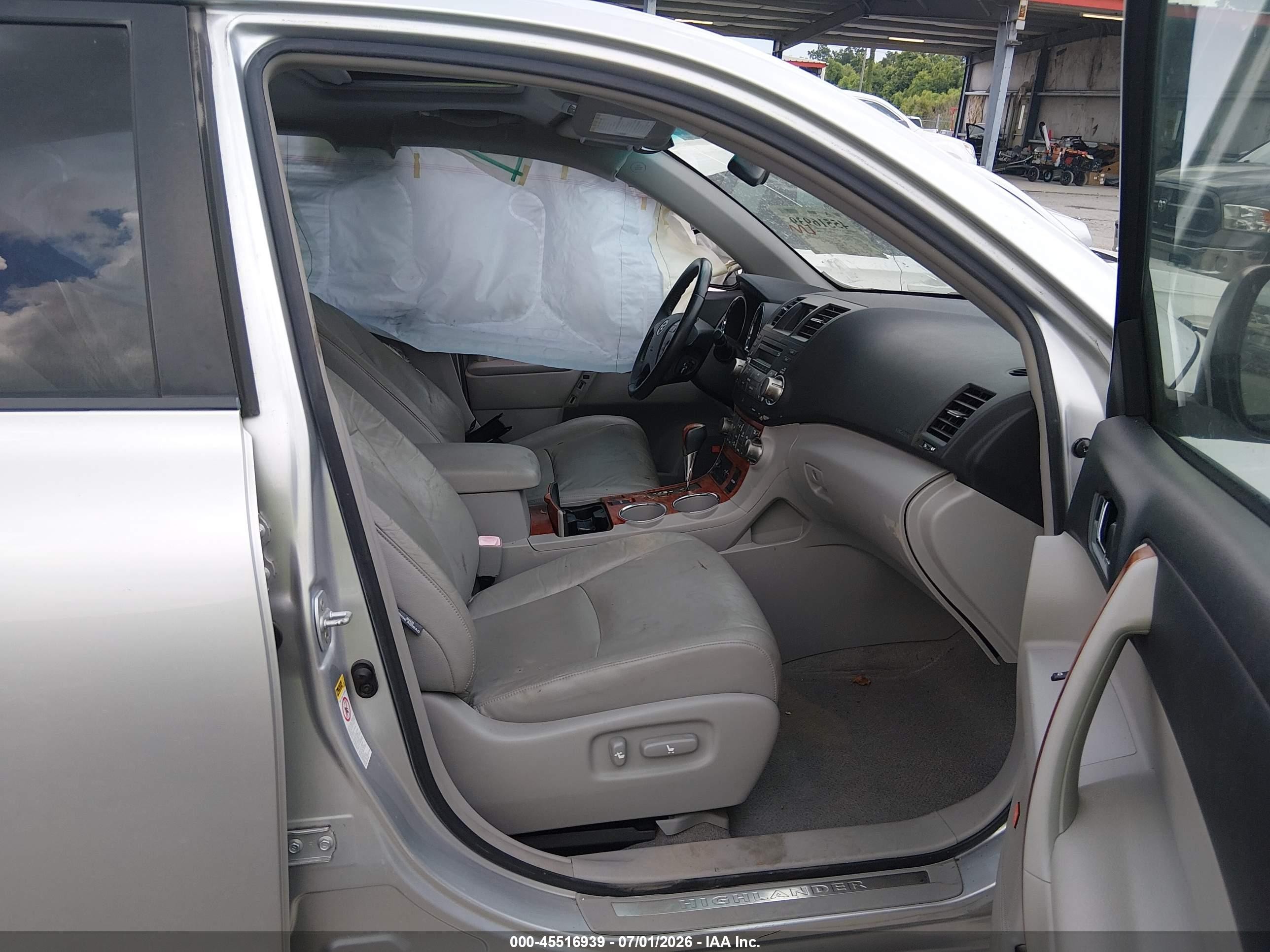 2009 Toyota Highlander Limited Silver vin: JTEDS42A692087022