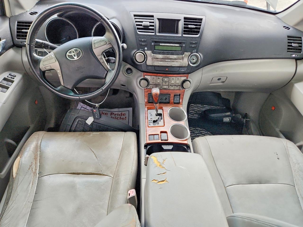 2008 Toyota Highlander Sport Silver vin: JTEDS42A782035624