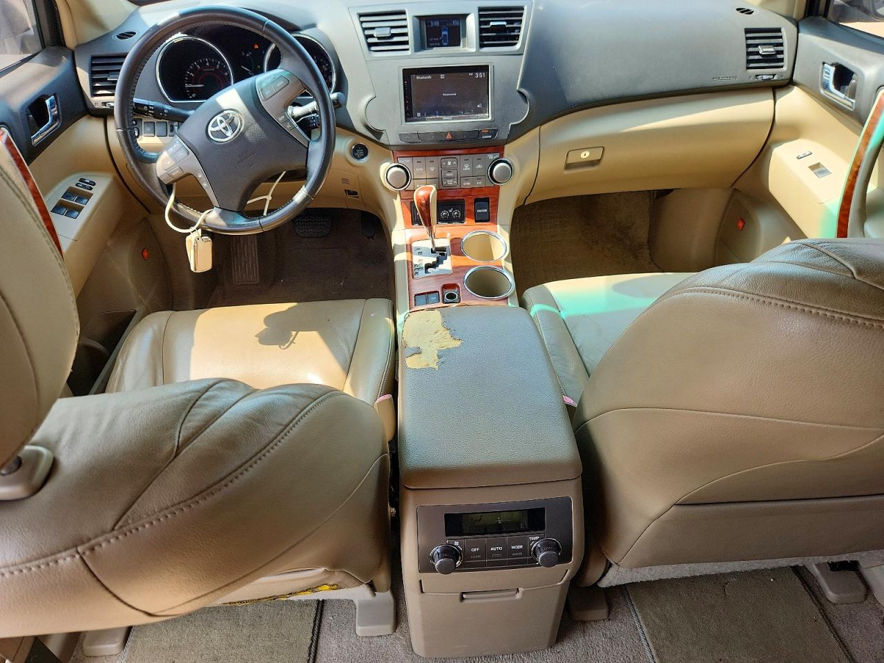 2009 Toyota Highlander Limited White vin: JTEDS42A792091810