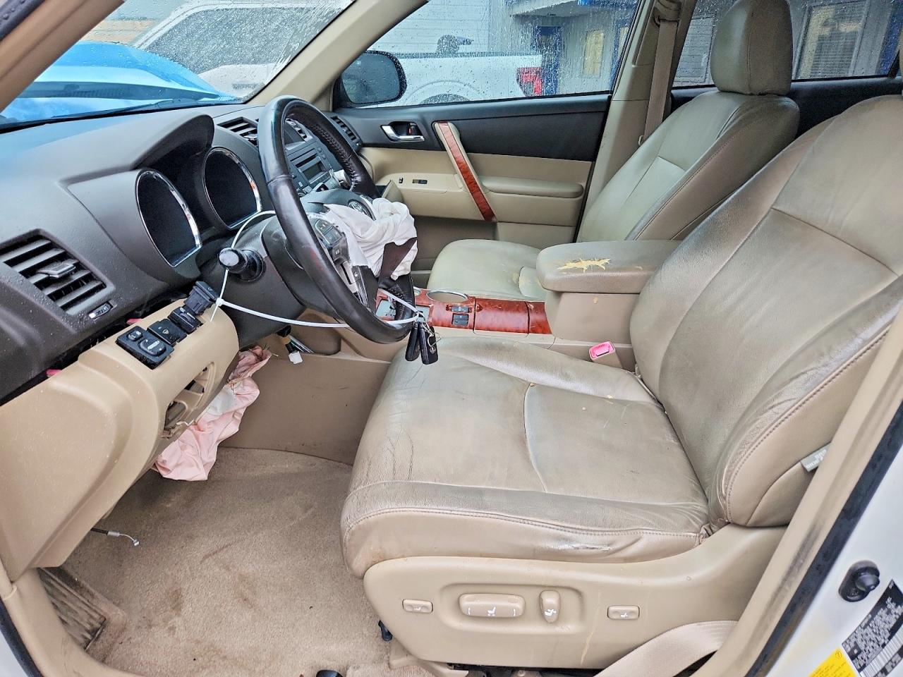 2008 Toyota Highlander Limited White vin: JTEDS42A882023563