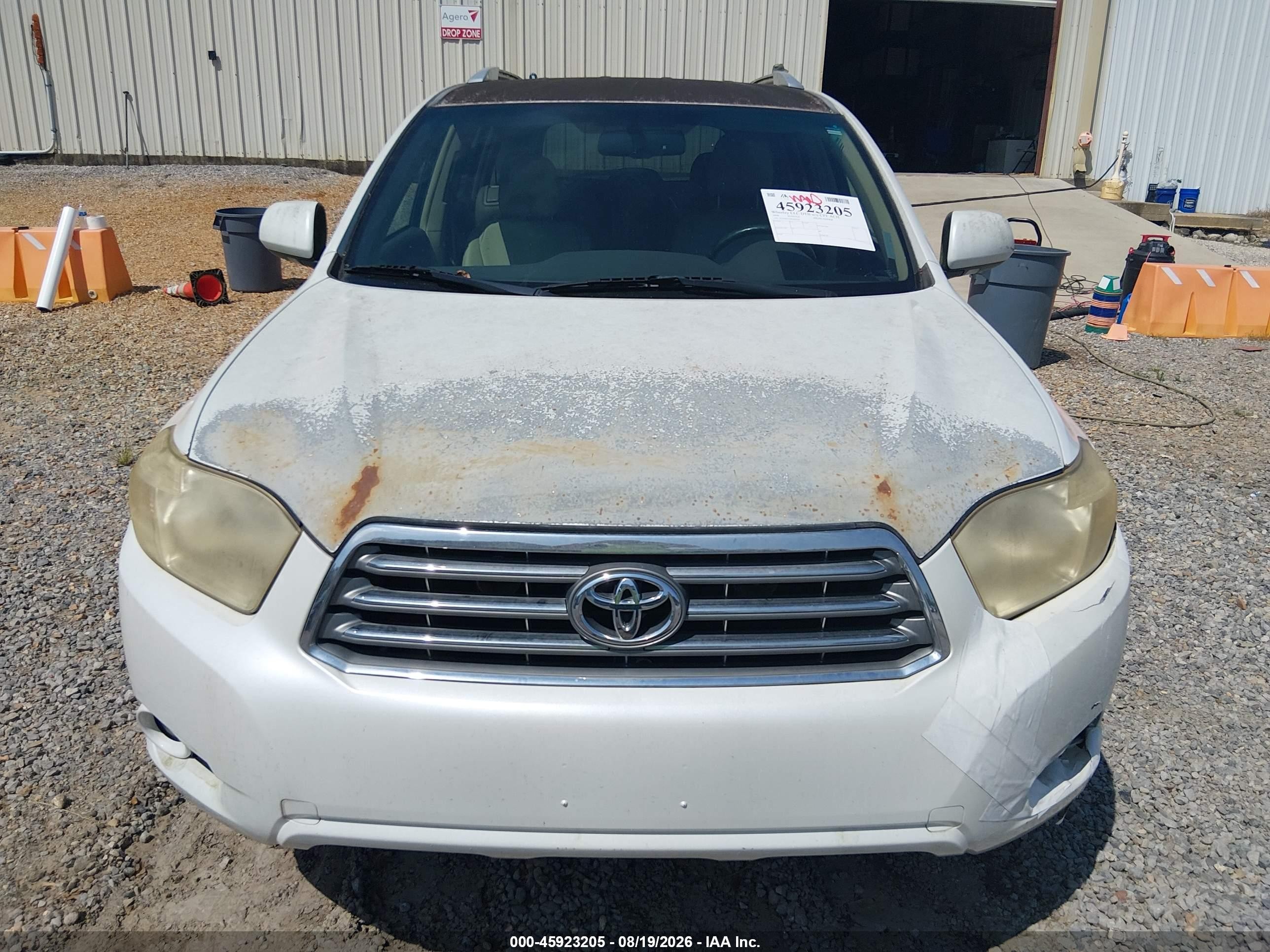 2008 Toyota Highlander Limited White vin: JTEDS42A982064560