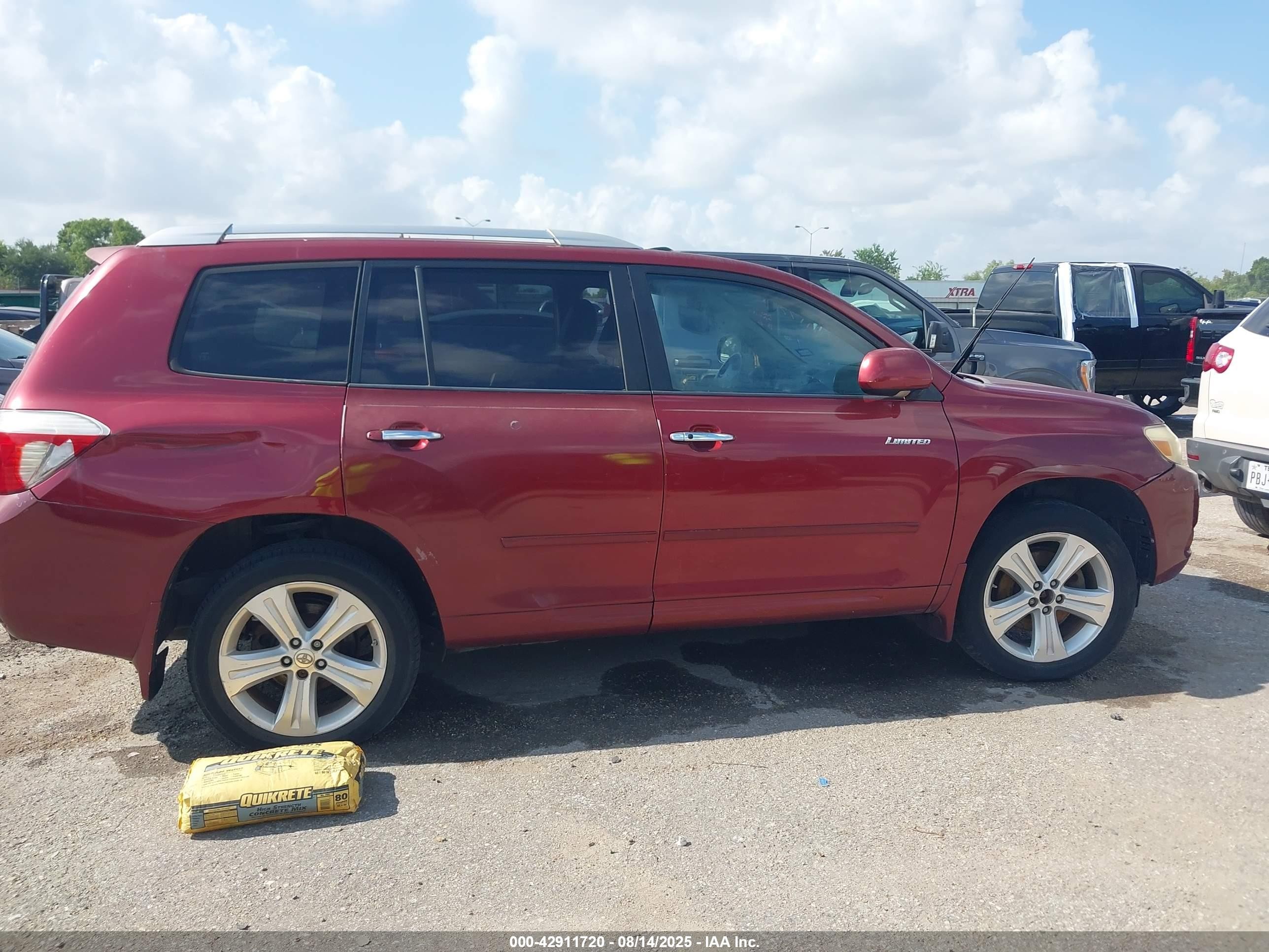 2008 Toyota Highlander Limited Темно-бордовый vin: JTEDS42AX82007283