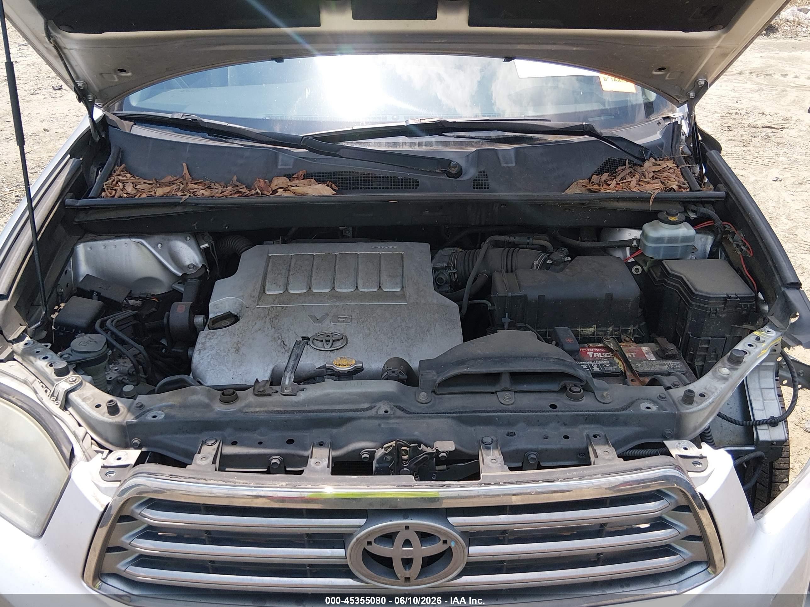 2008 Toyota Highlander Sport Silver vin: JTEDS43A082028772