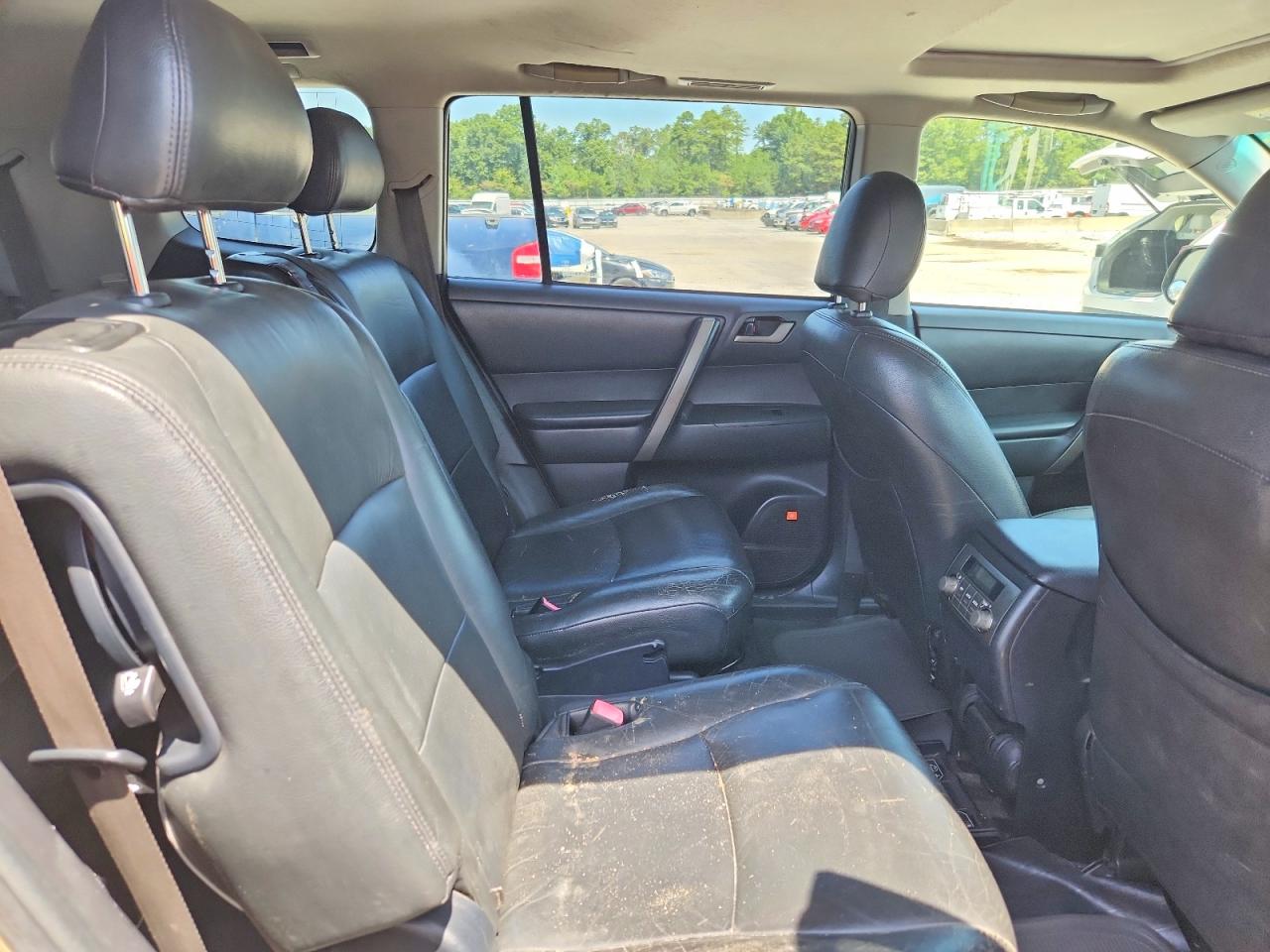 2008 Toyota Highlander Sport Золотой vin: JTEDS43A182048416