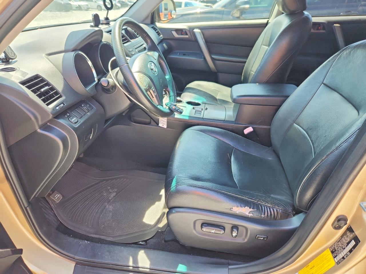2008 Toyota Highlander Sport Золотой vin: JTEDS43A182048416