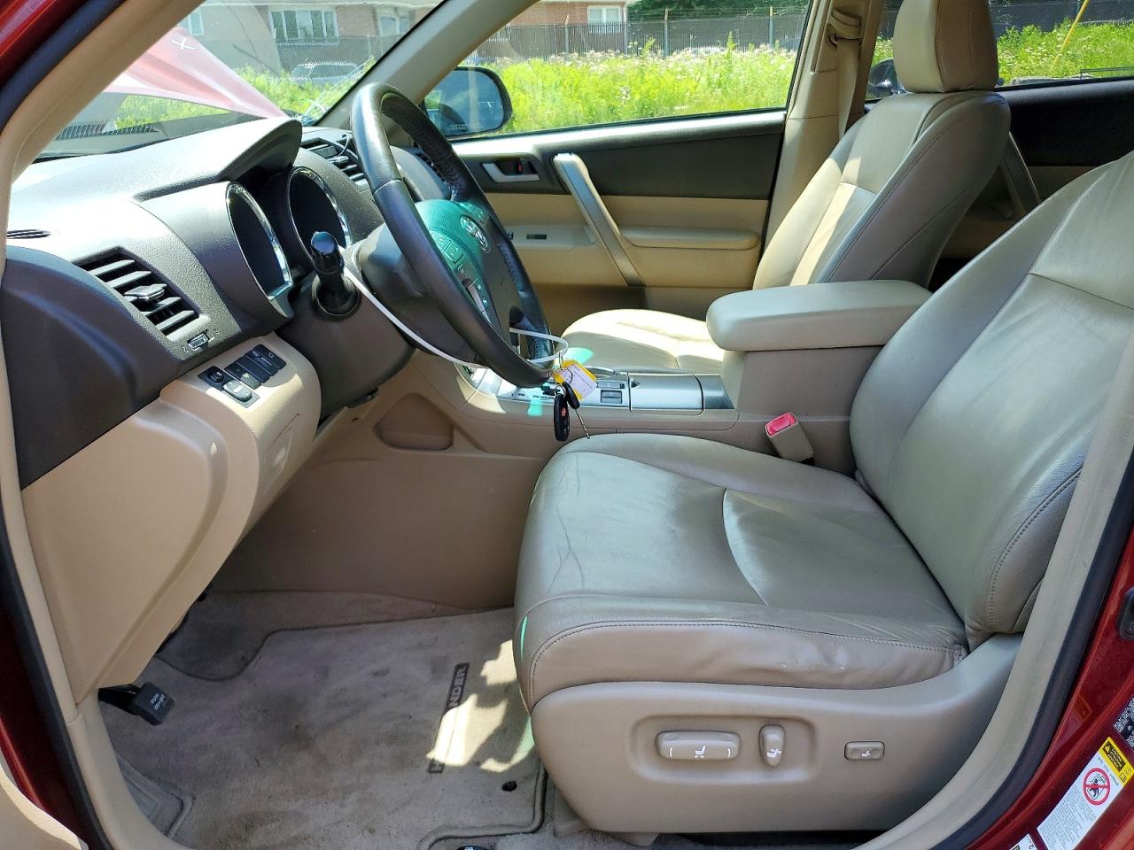 2009 Toyota Highlander Sport Red vin: JTEDS43A192088383
