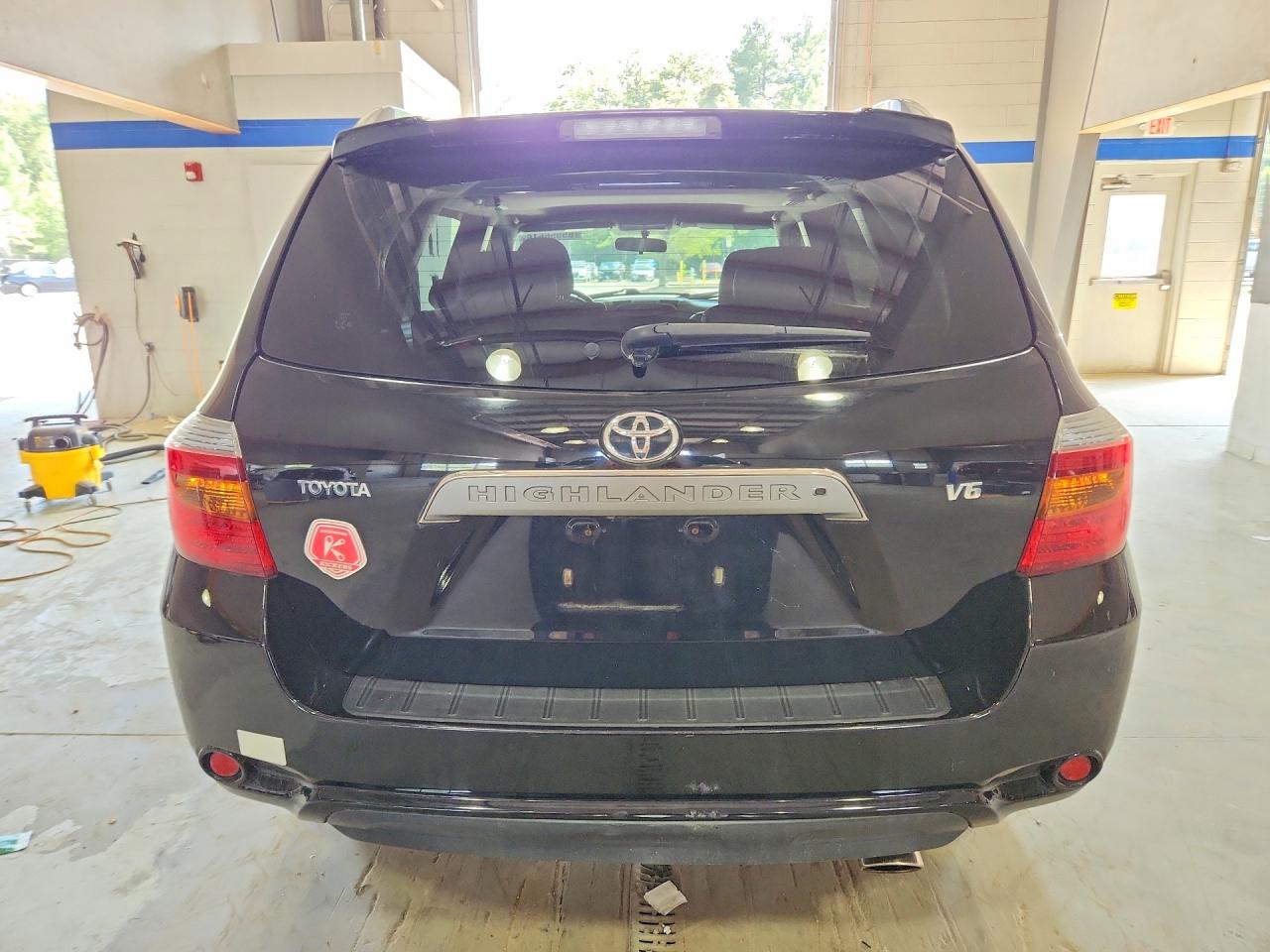 2008 Toyota Highlander Sport Black vin: JTEDS43A282008281