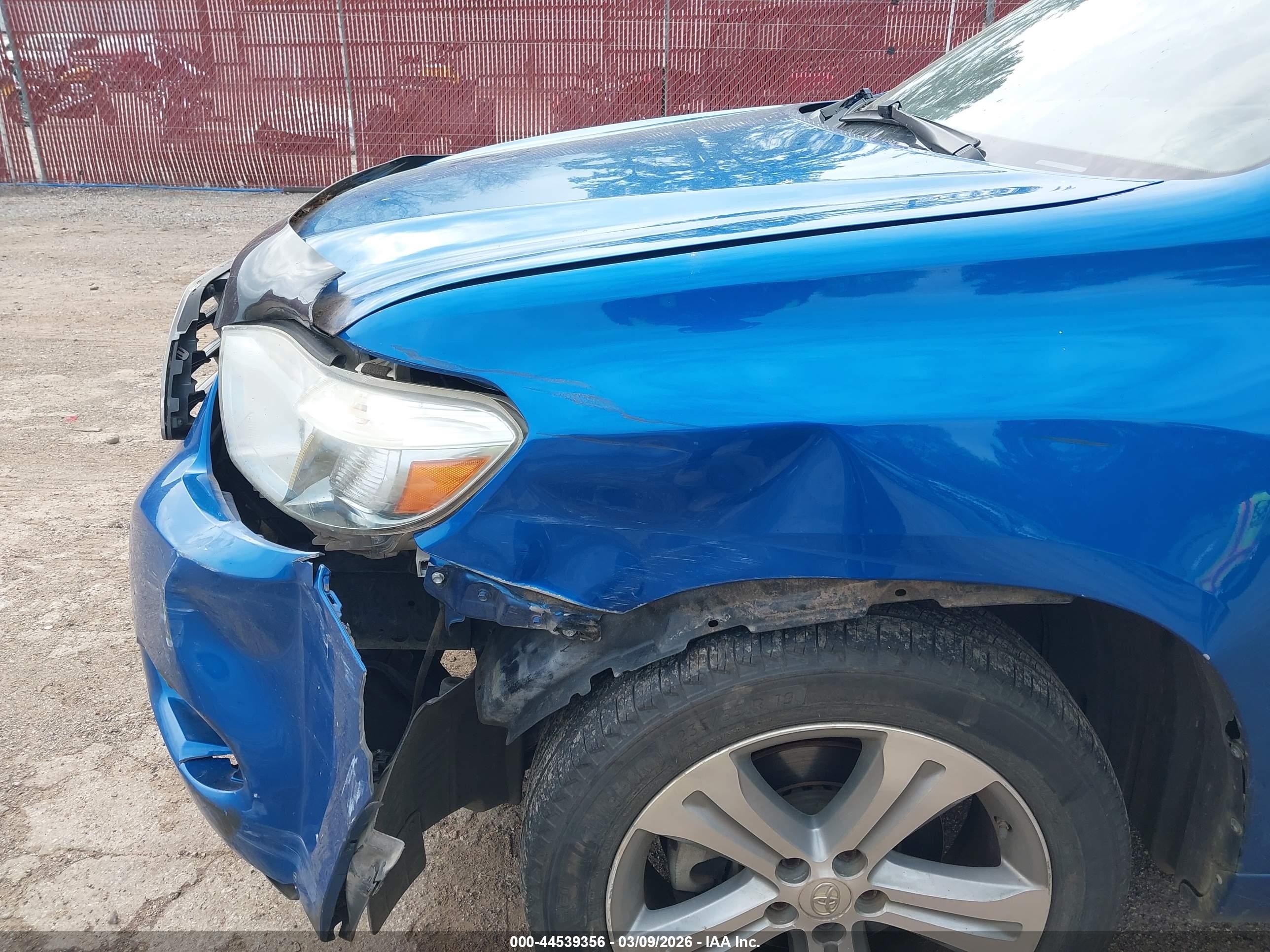 2008 Toyota Highlander Sport Blue vin: JTEDS43A282047887
