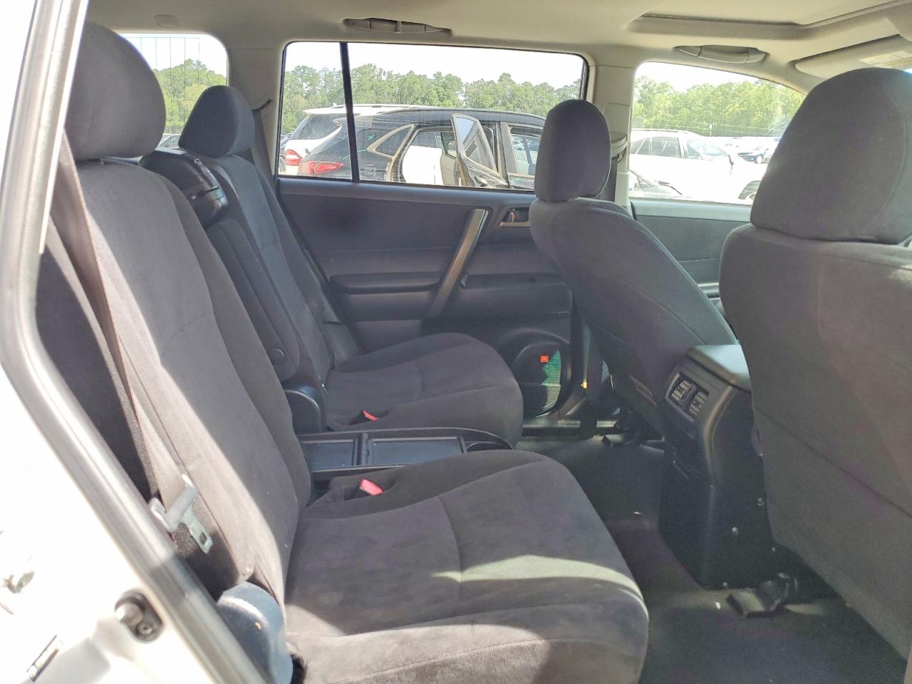 2008 Toyota Highlander Sport Silver vin: JTEDS43A482005091