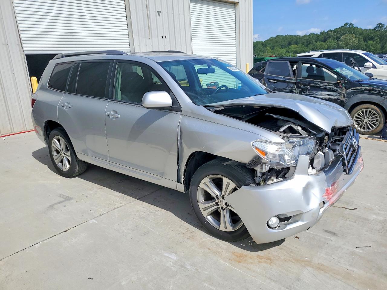 2008 Toyota Highlander Sport Silver vin: JTEDS43A482005091