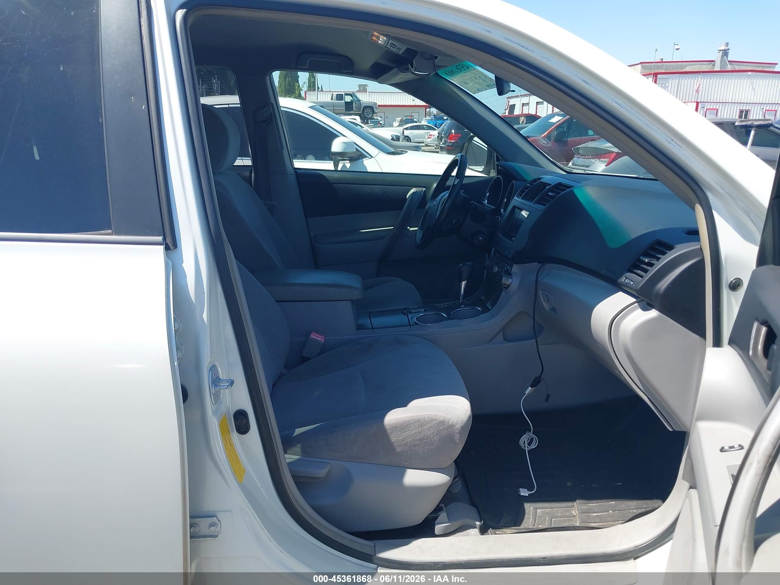 2008 Toyota Highlander Sport Белый vin: JTEDS43A682000281
